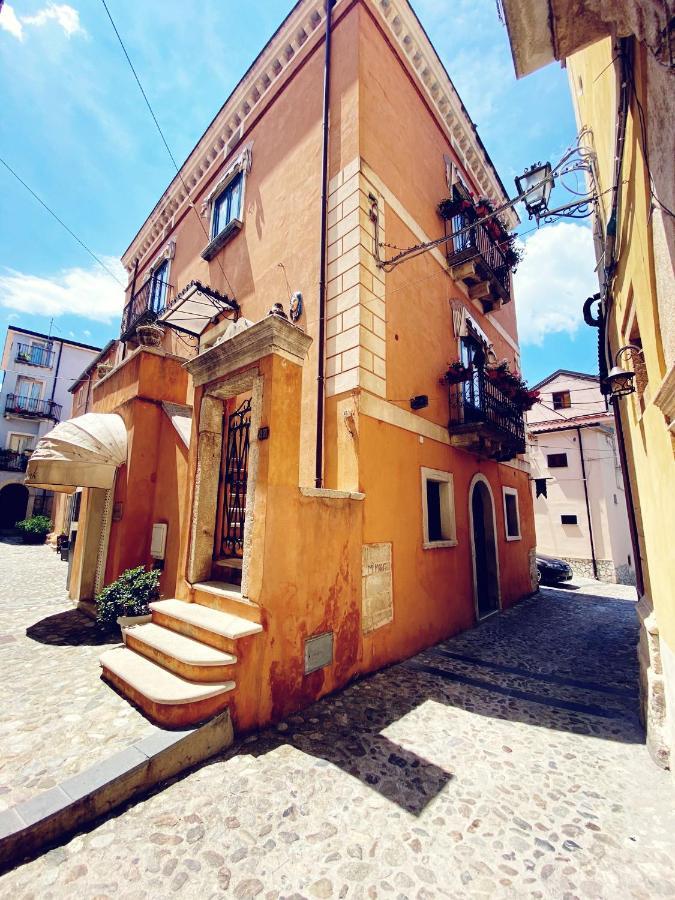 Caterina House Nel Borgo Piu Bello D'Italia Сан Лучидо Екстериор снимка